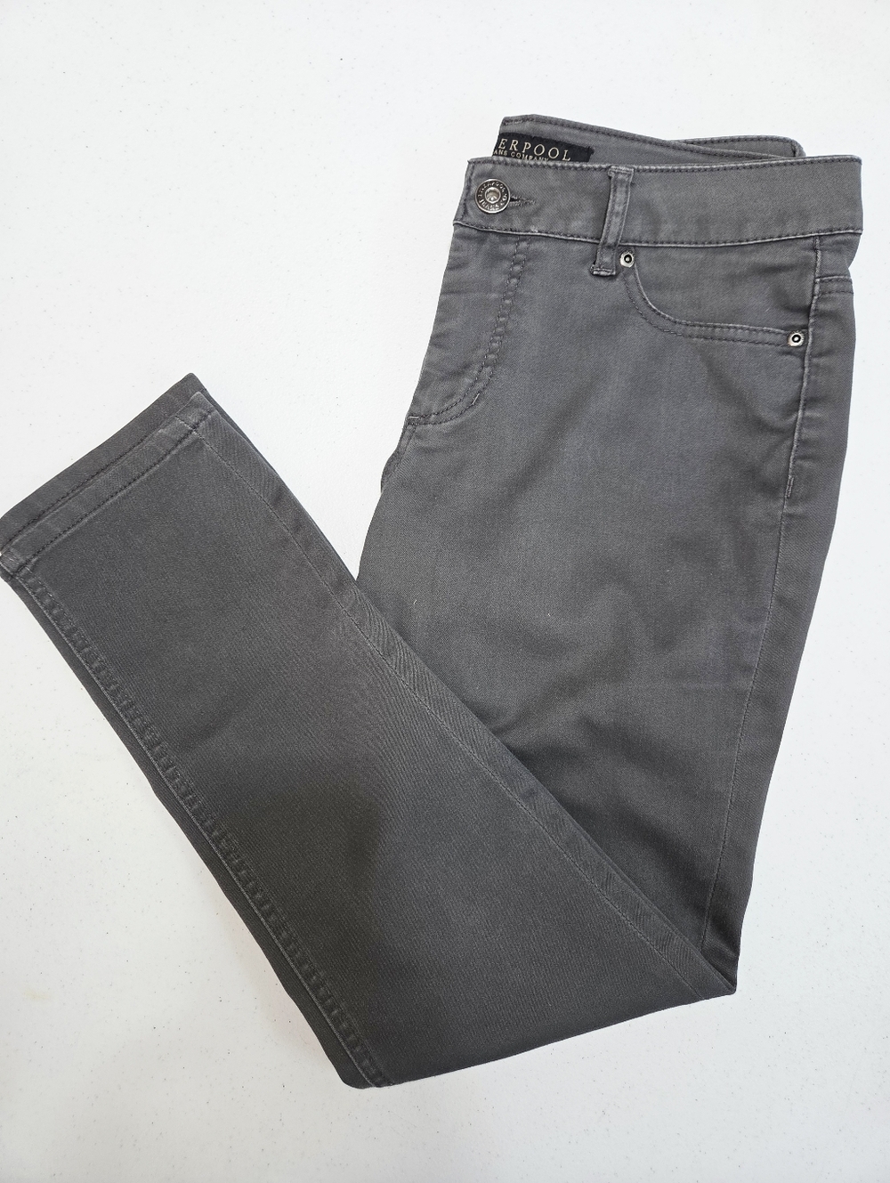Liverpool straight leg jeans in graphite